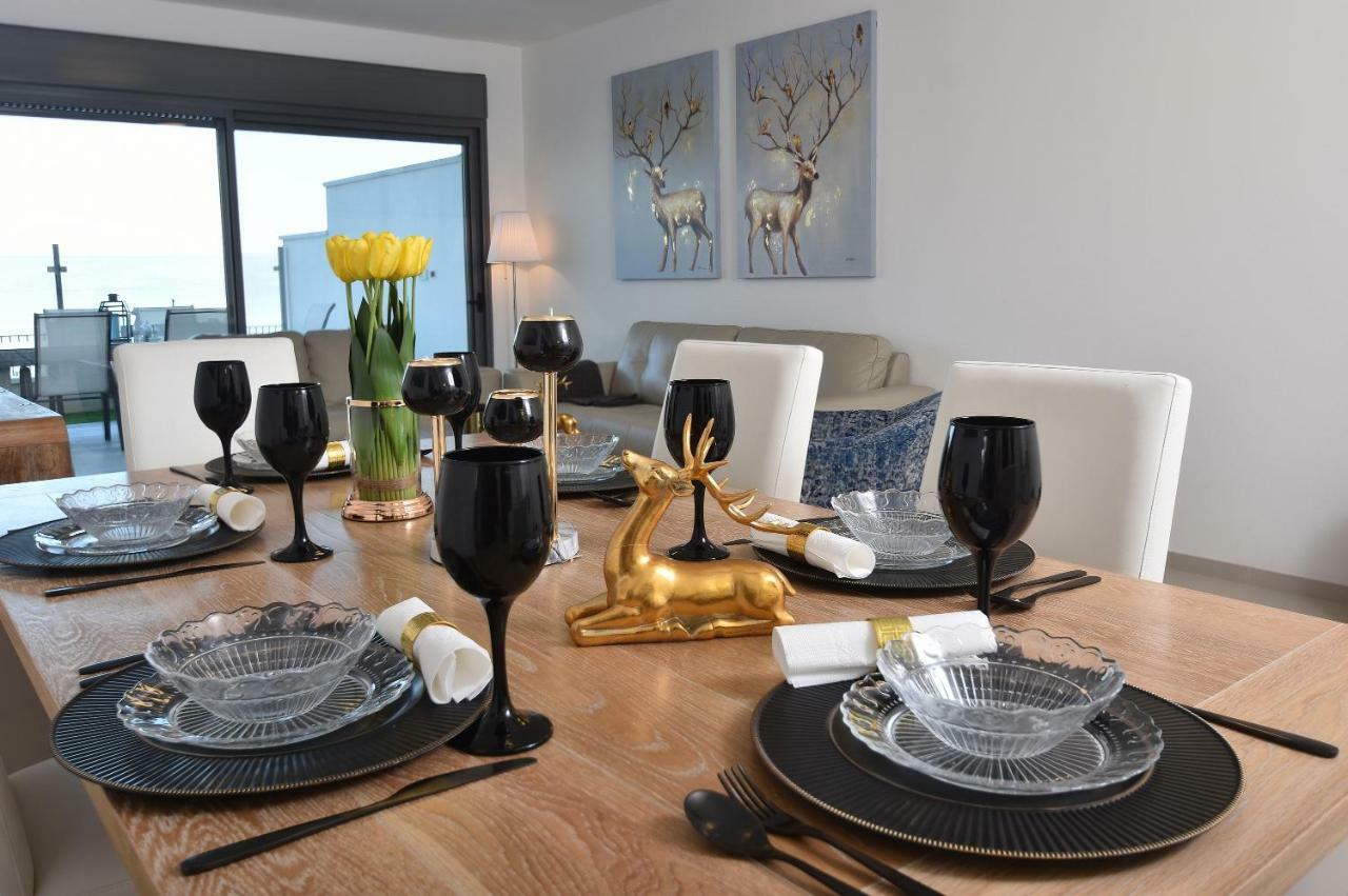 Ariston Luxury Garden Apartment With A Pool ティベリア エクステリア 写真